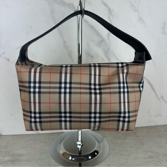 SOLD Burberry Nylon Nova Check Pochette - Picture 2 of 15